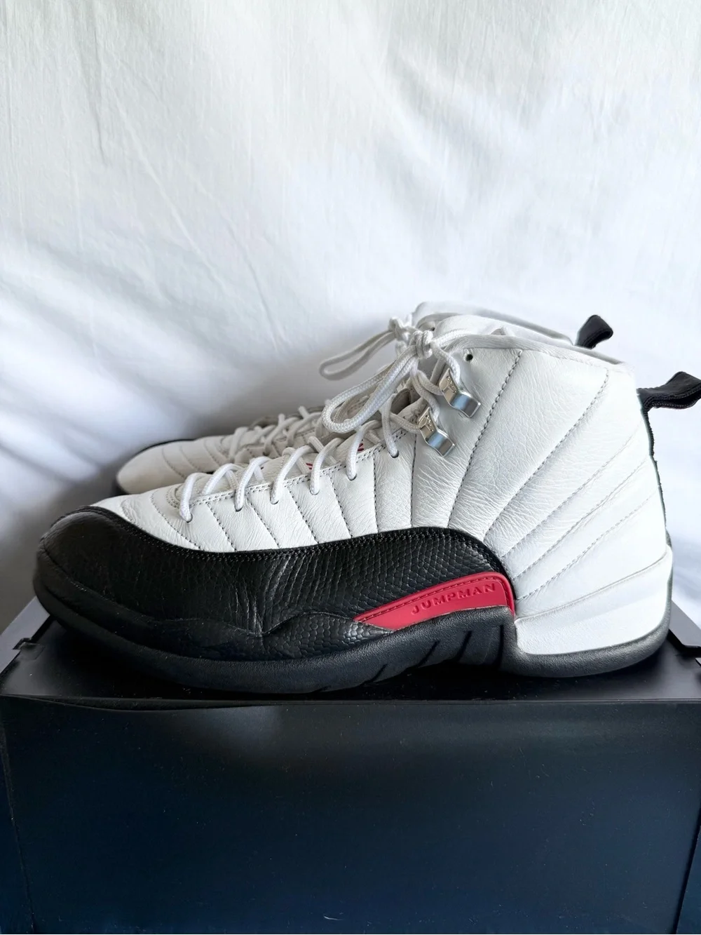 Jordan authentic 12